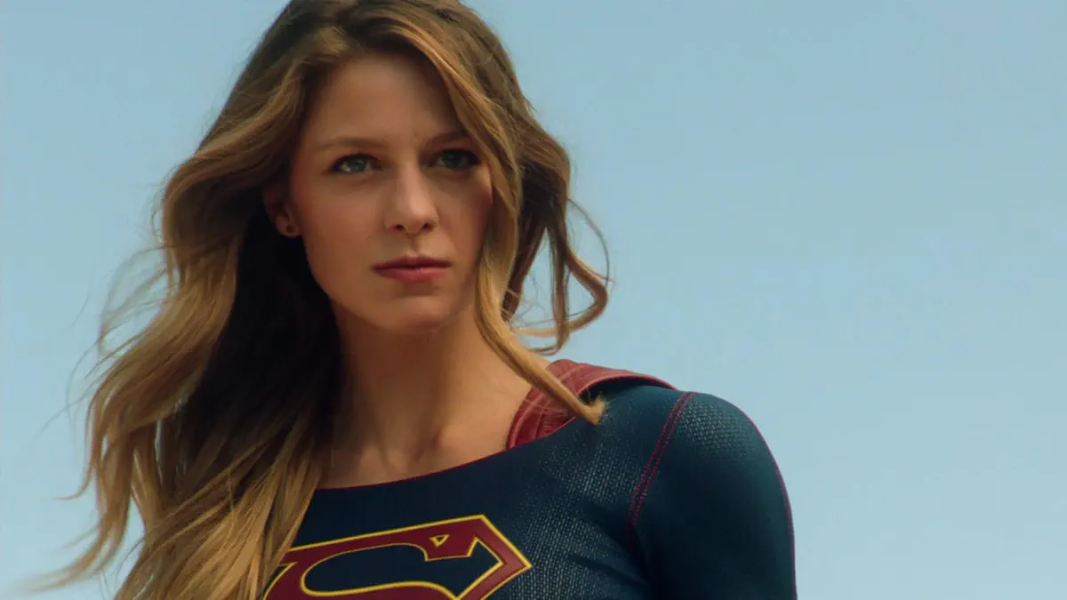 curiosidades serie supergirl