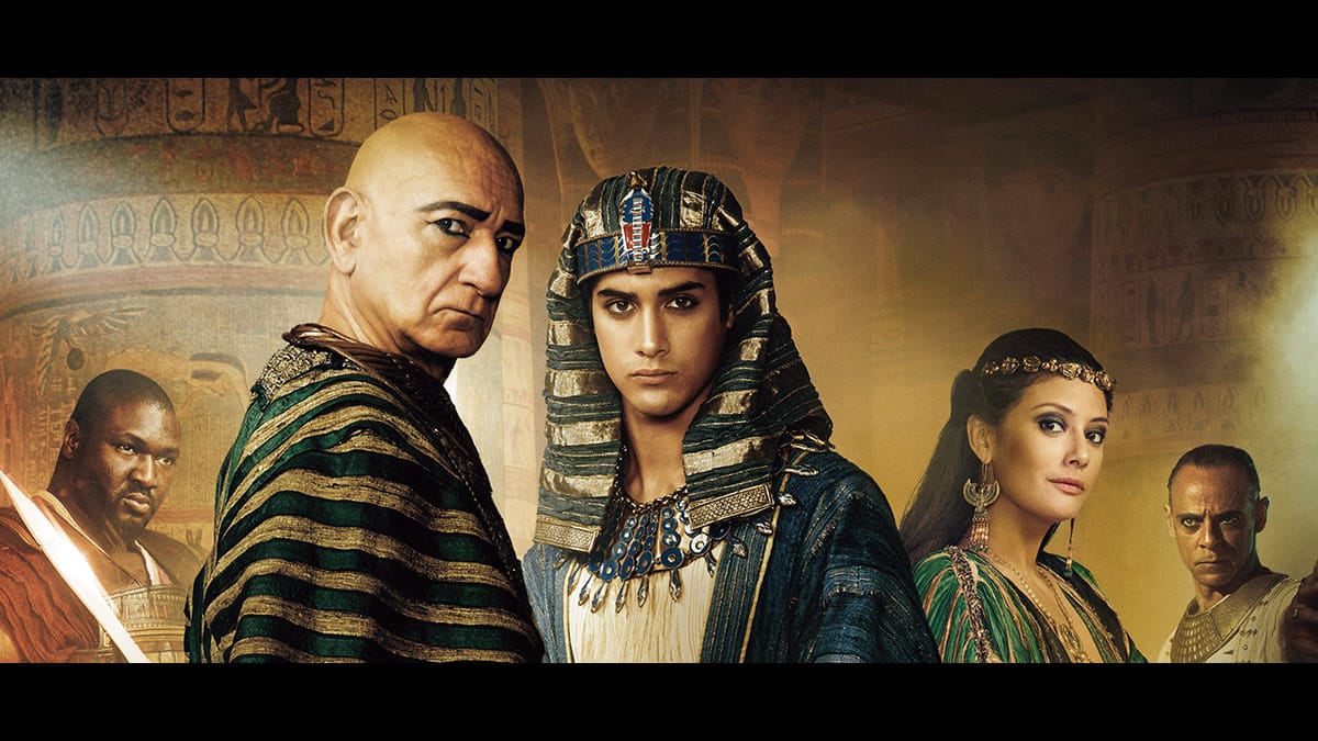 personajes serie el rey tut